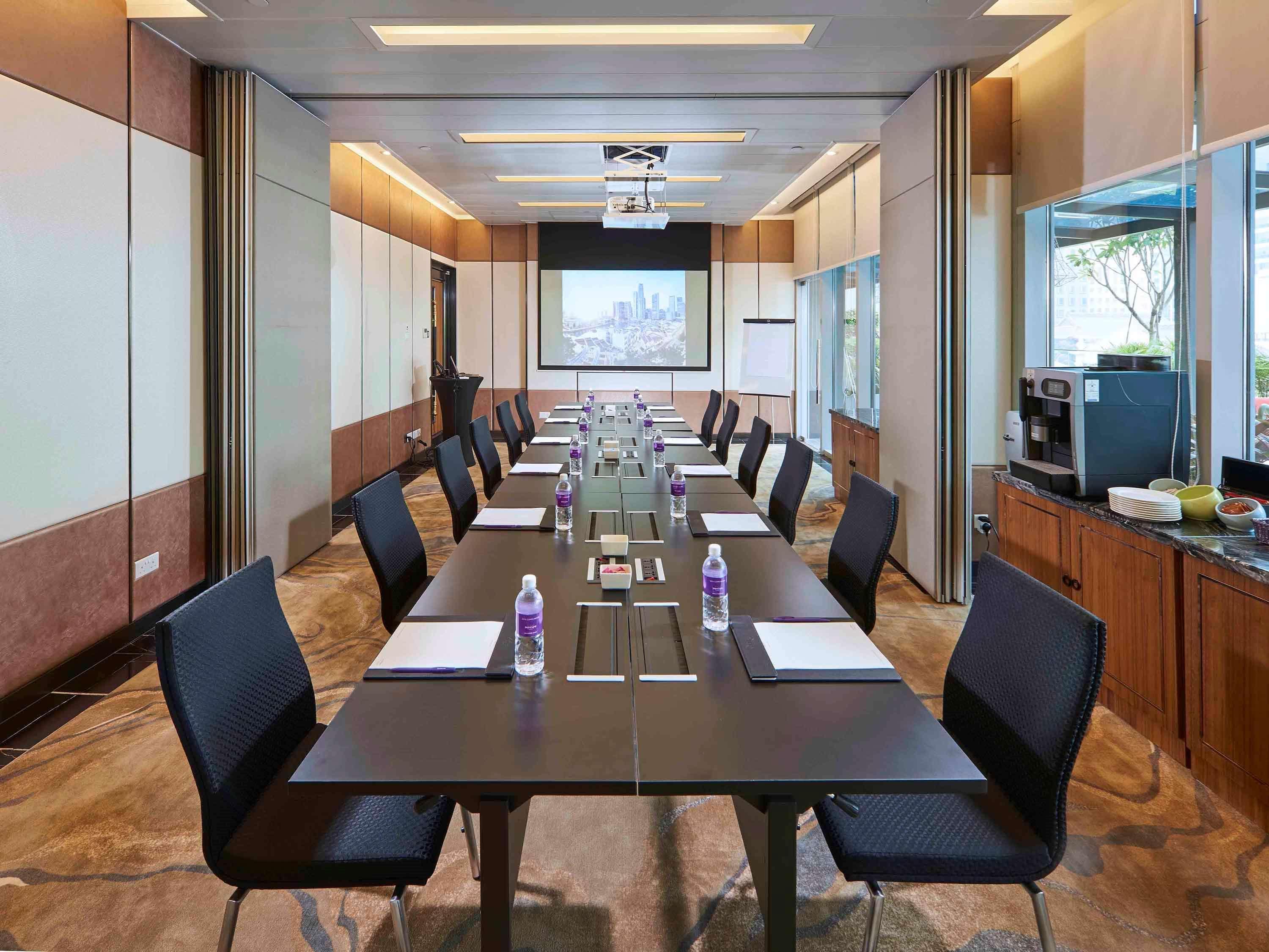 Mercure Singapore Bugis Exterior photo