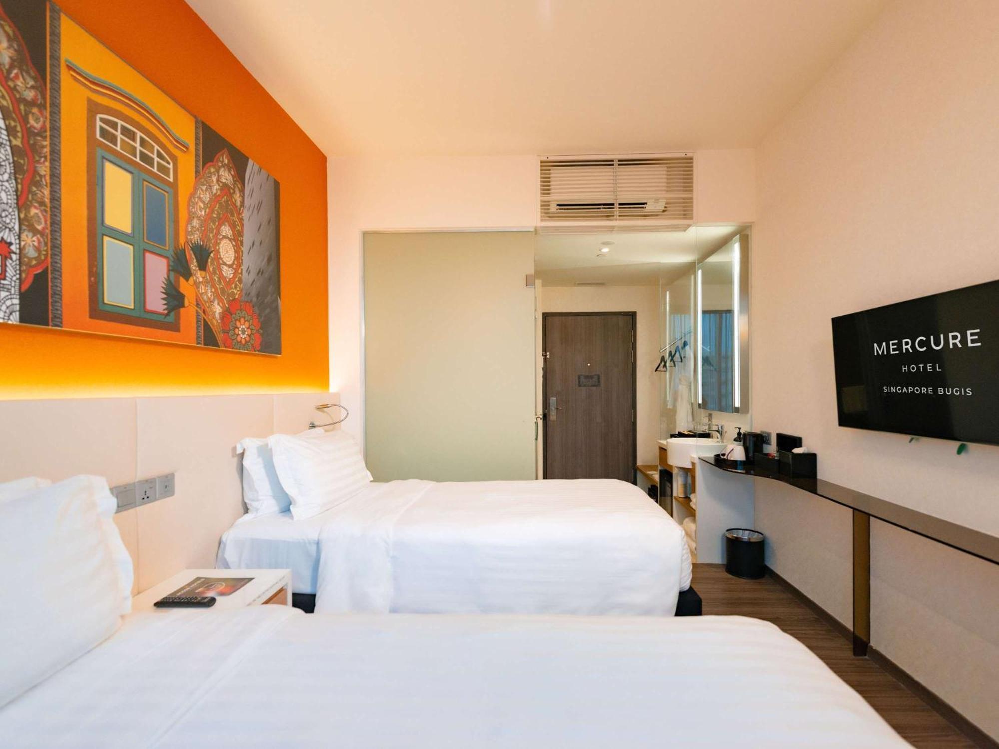 Mercure Singapore Bugis Exterior photo
