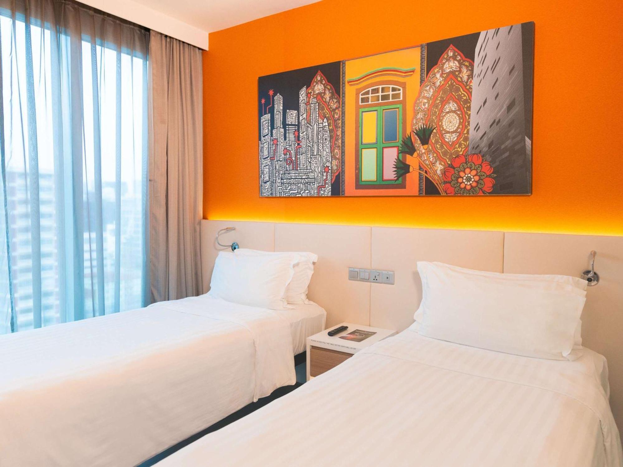 Mercure Singapore Bugis Exterior photo