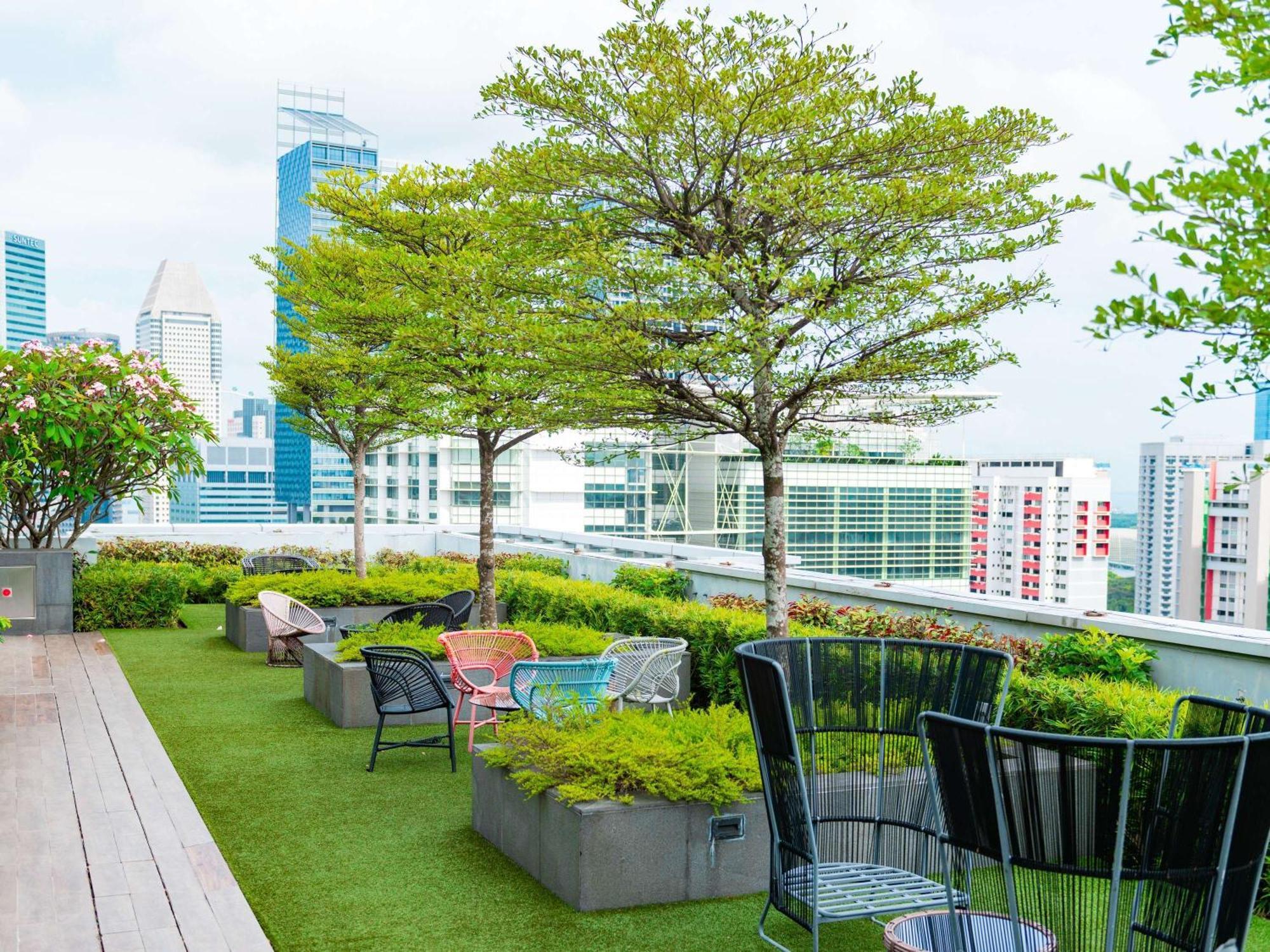 Mercure Singapore Bugis Exterior photo