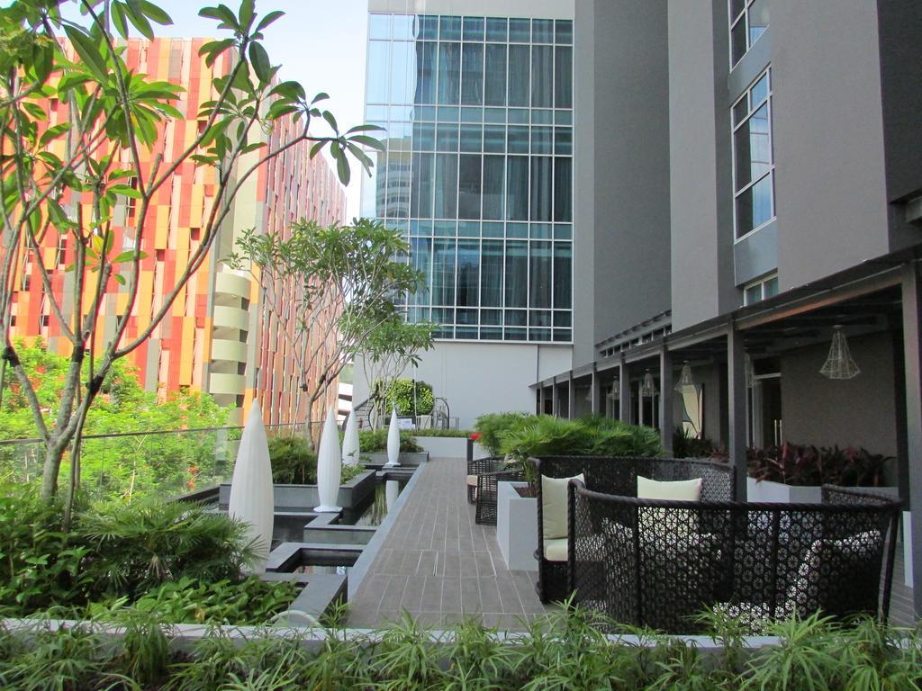Mercure Singapore Bugis Exterior photo