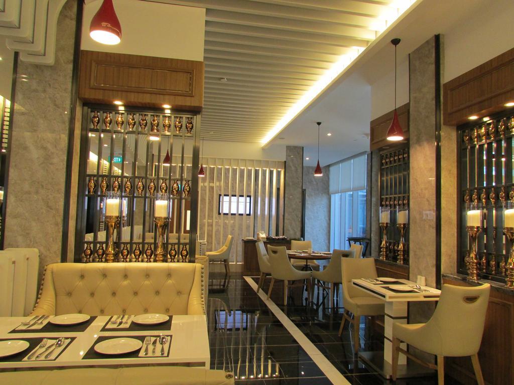 Mercure Singapore Bugis Exterior photo